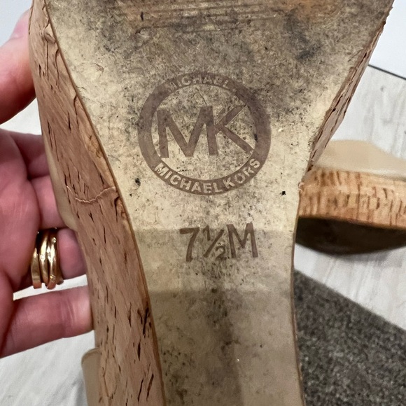 Michael Kors nude platform wedge - Picture 8 of 11